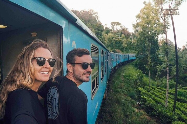 Nuwaraeliya (Nanuoya) to Ella Reserved Train Tickets  - Photo 1 of 10